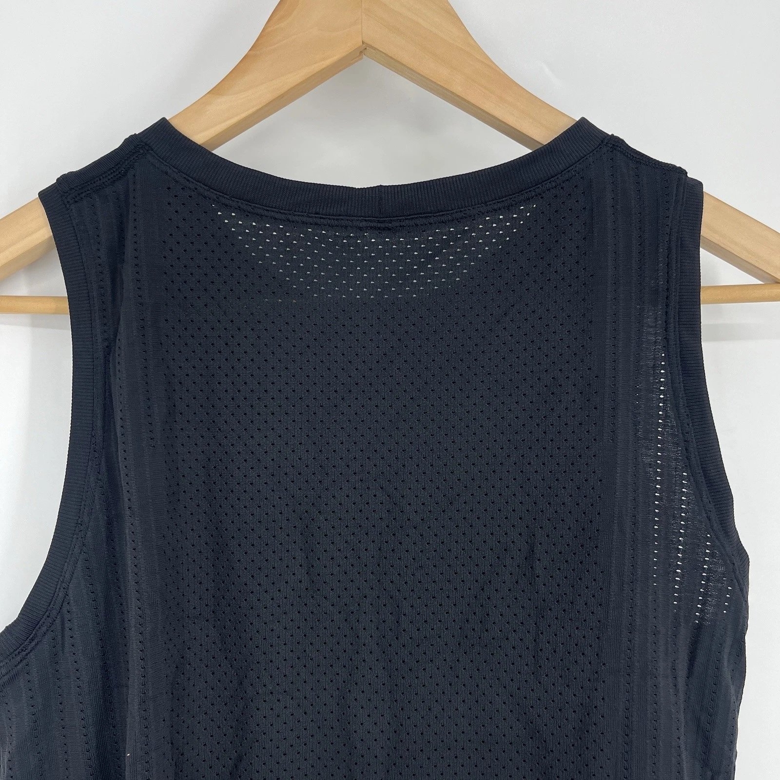 lululemon swiftly breathe crop mesh run gym tank-top