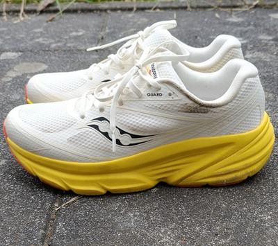 Saucony Guide 19 Laufschuhe Herren (Weiß/Gelb)   Gr.  44   Wie NEU!