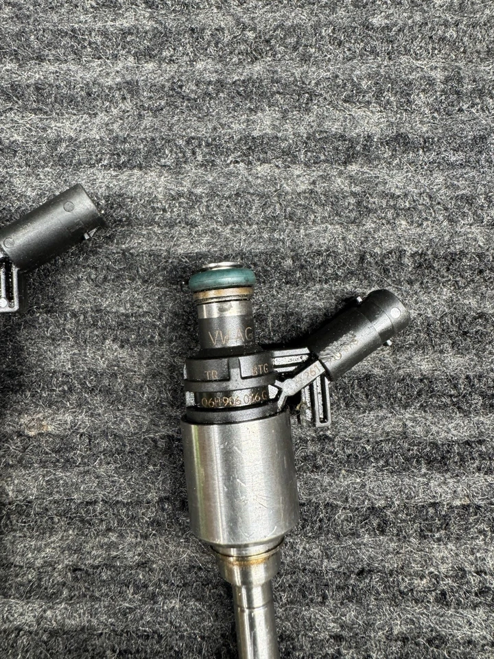 Juego de inyectores de combustible todo para 09-18 Volkswagen Tiguan 2.0 06H906036P Turbo Foto 2 de 4