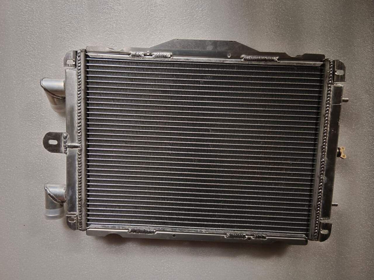 For Ferrari 355 F355 GTS/Spider 3.5L 1994-1999 Left & Right side Radiators