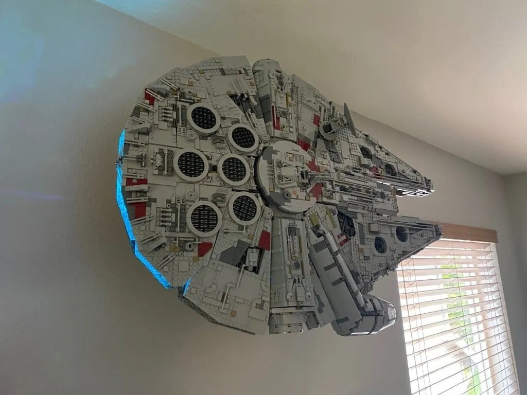 LEGO UCS Millennium Falcon 75192 VESA Wall Mount Adapter | eBay
