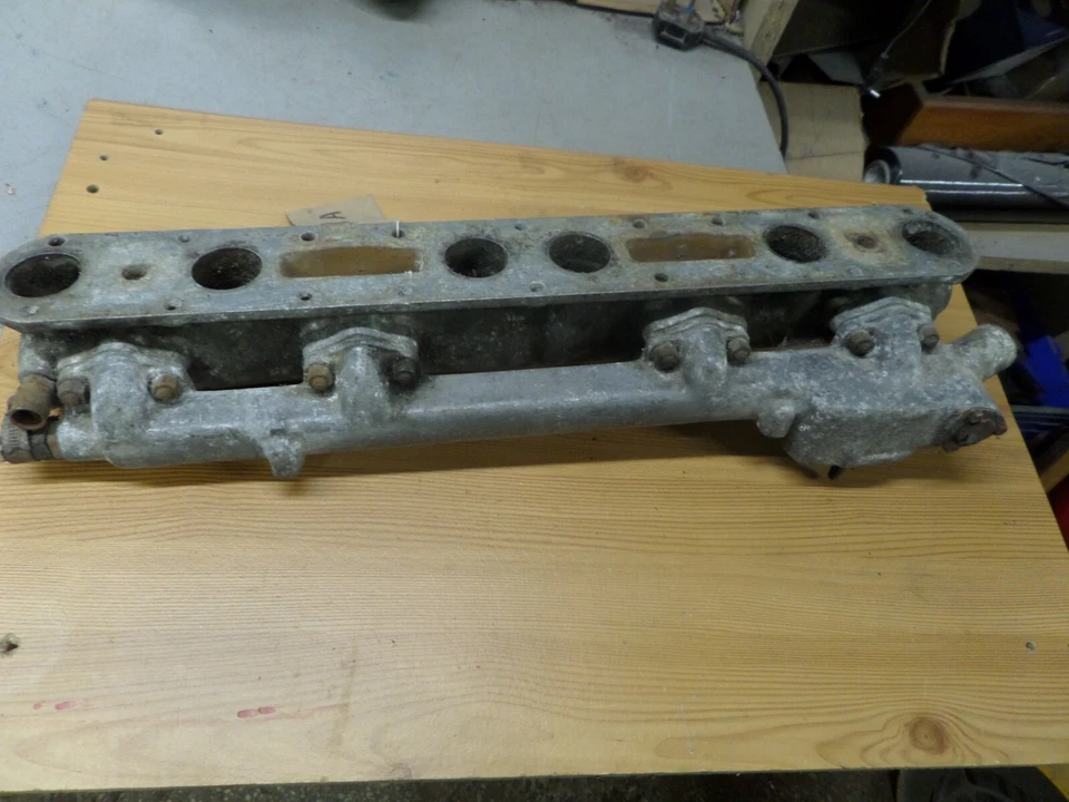 JAGUAR MK2 3.8/XK150 COLECTOR DE ENTRADA CON VÍA FLUVIAL C14809A Foto 4 de 4