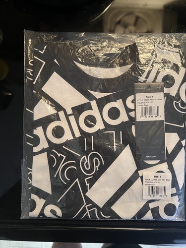 NEW WITH TAGS - Adidas Graphic Tshirt Size 5, Black/ White, AA0845 - Orig. $28 - Picture 6 of 8