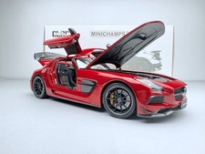 MINICHAMPS MERCEDES BENZ SLS AMG Diecast Car 1/18 Red Authentic Rare