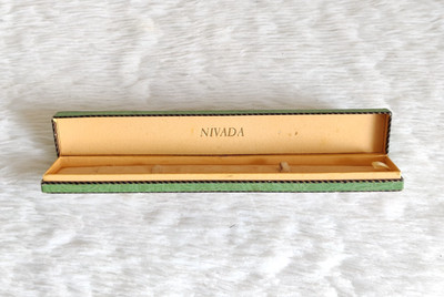 Vintage Nivada Armbanduhr Werbe Samt Innen Karton Verpackung CB990