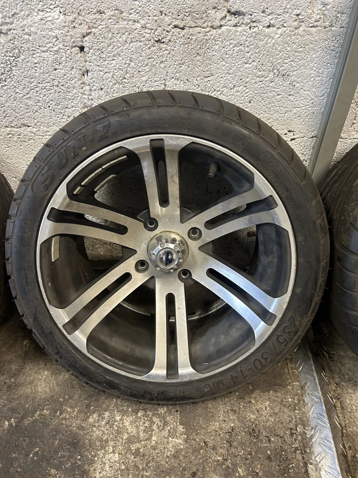 Jinling Speedstar Quad Reifen - Bild 2 von 4