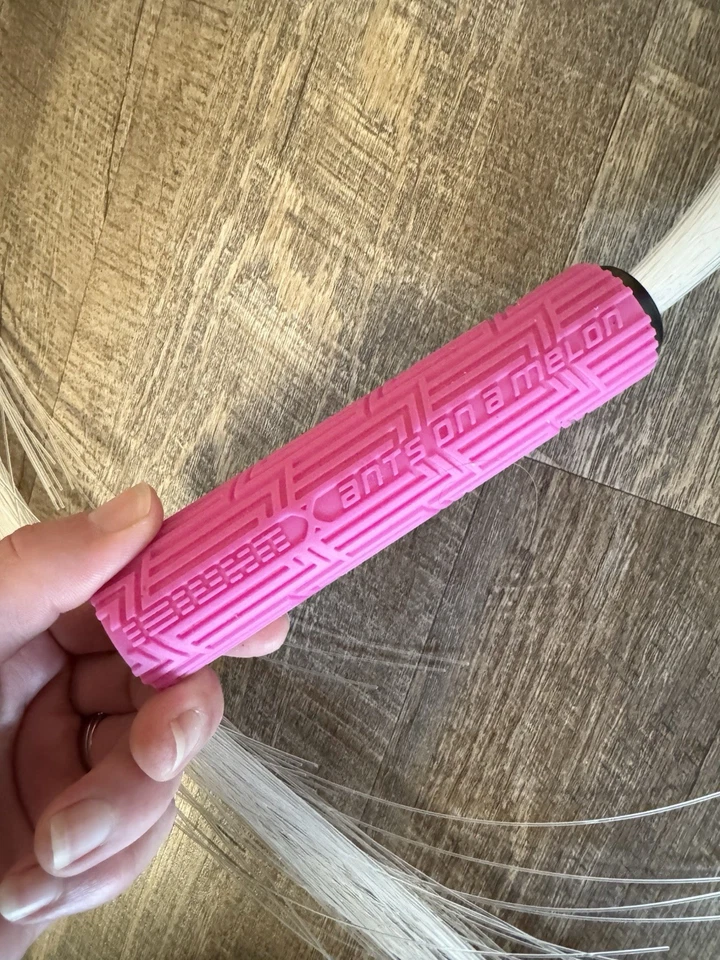 Ants on a Melon - Fiber Optic Light Whip BitWhip - Pink Handle - Image 4 of 4