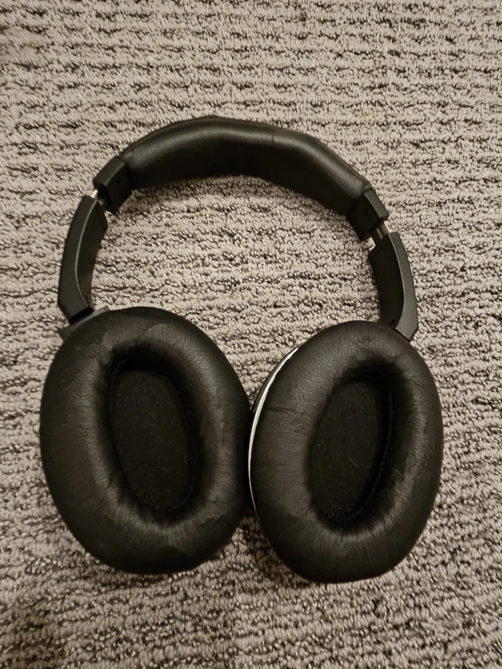 Sharper Image 204952 Wireless Over-Ear Noise Cancelling Bluetooth Headphones - Image 4 of 4