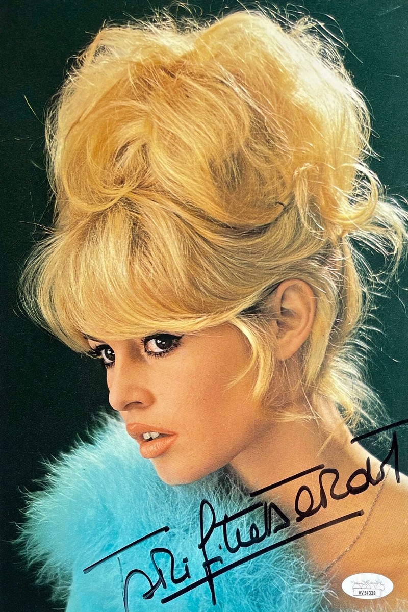 BRIGITTE BARDOT Autographed SIGNED 8x12 Magazine PICTURE JSA