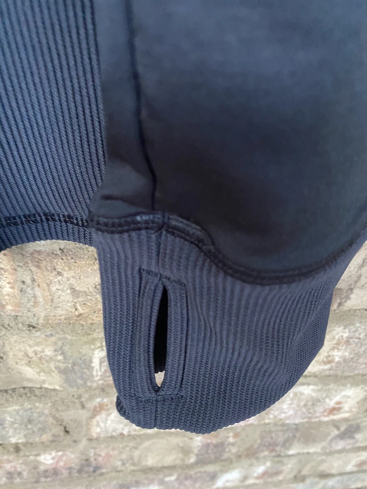 Sudadera para mujer Under Armour Train clima frío 1/2 cremallera, negra/blanca, pequeña Foto 3 de 4