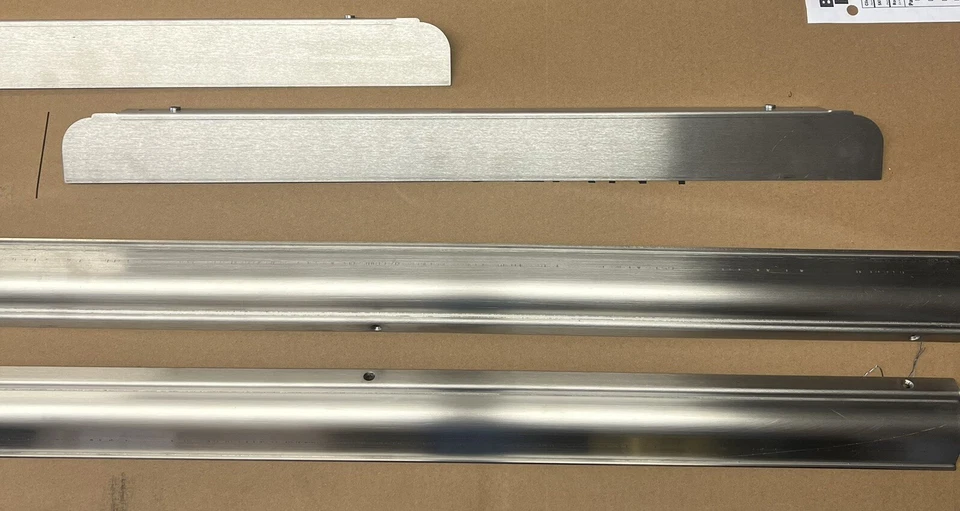 Caja abierta Viking PMF307TKSS Kit de ajuste de microondas profesional serie 5 de 30" Foto 4 de 4