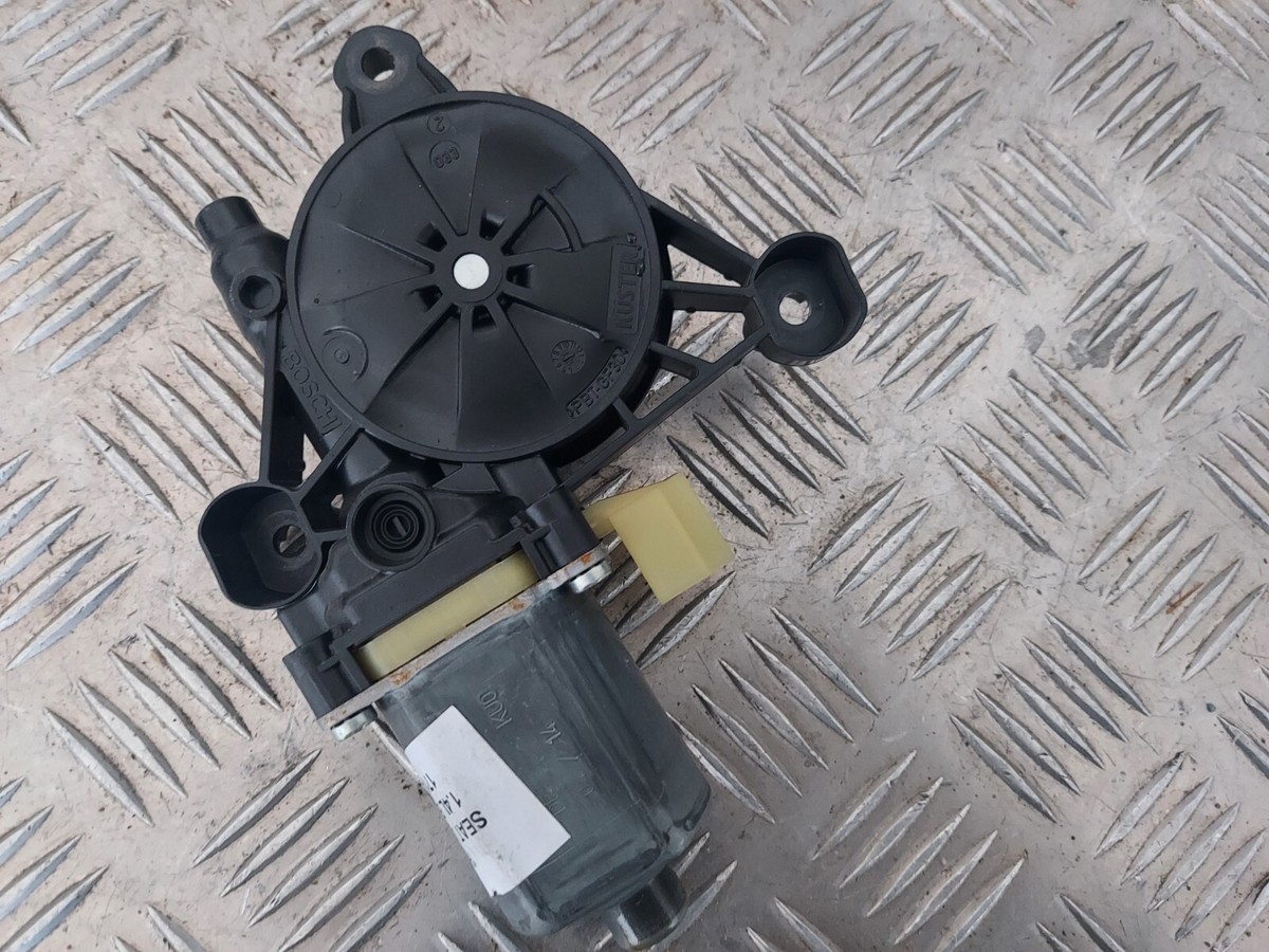 Leve vitre electrique avant gauche SEAT LEON 3 PHASE 1 – 5Q0959801B – Recycl Auto 60
