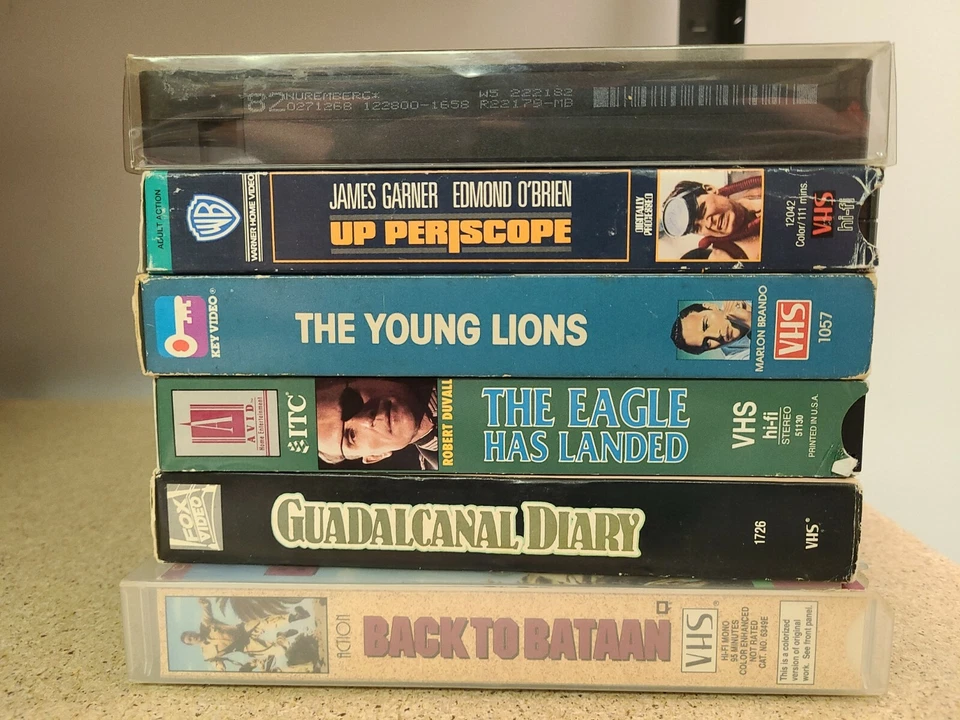 Lot of  6 Historical Military World War 2 VHS John Wayne, Marlon Brando and more Foto 2 de 2