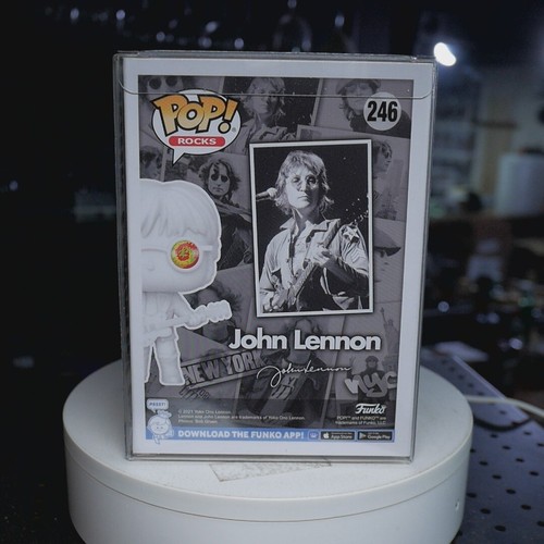 John Lennon Funko Pop #246 Entertainment Earth Exclusive mit Protektor - Bild 3 von 6