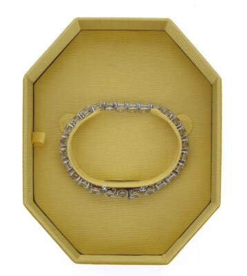New in Gift Box SWAROVSKI Brand 5599202 White Sparkle