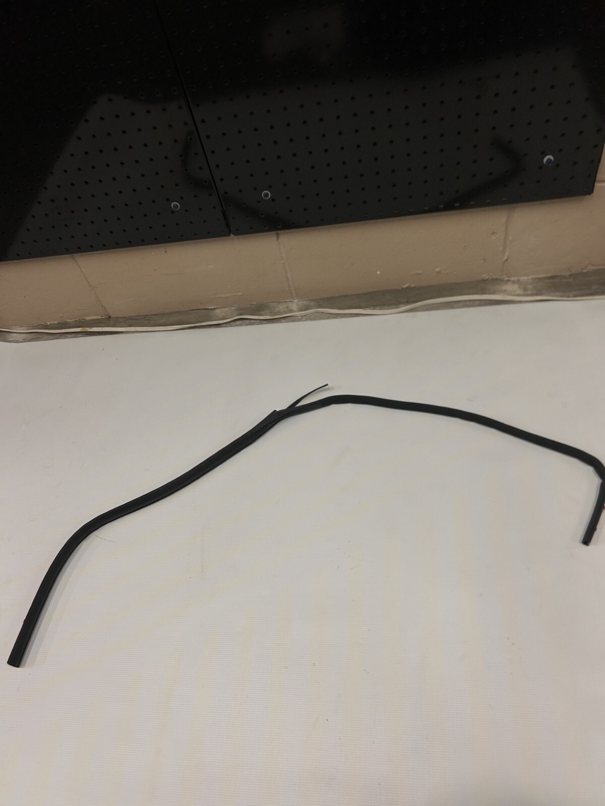 LOTUS SEAL-DOOR GLASS L/H D132U4159F