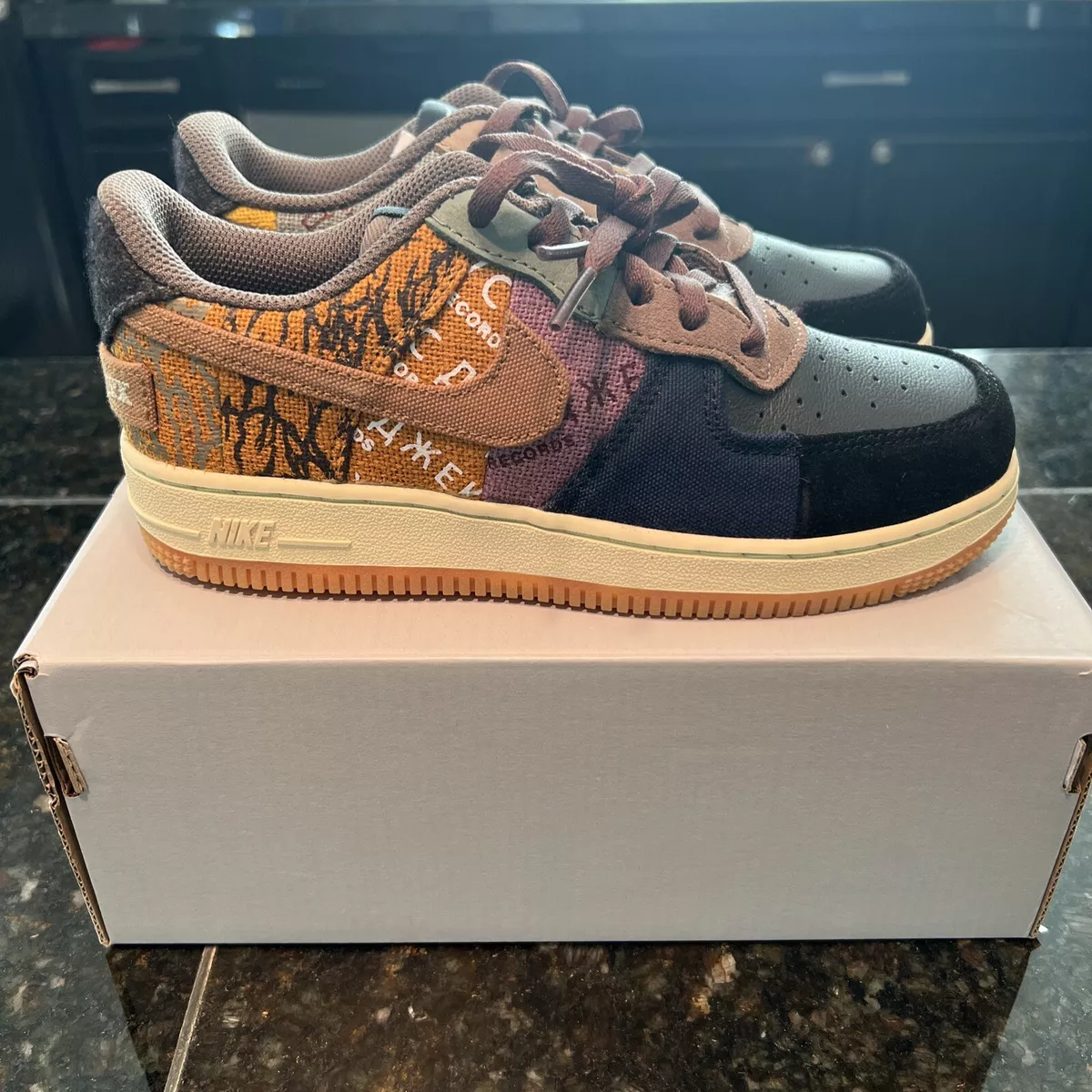 Nike Air Force 1 Low Travis Scott Cactus Jack