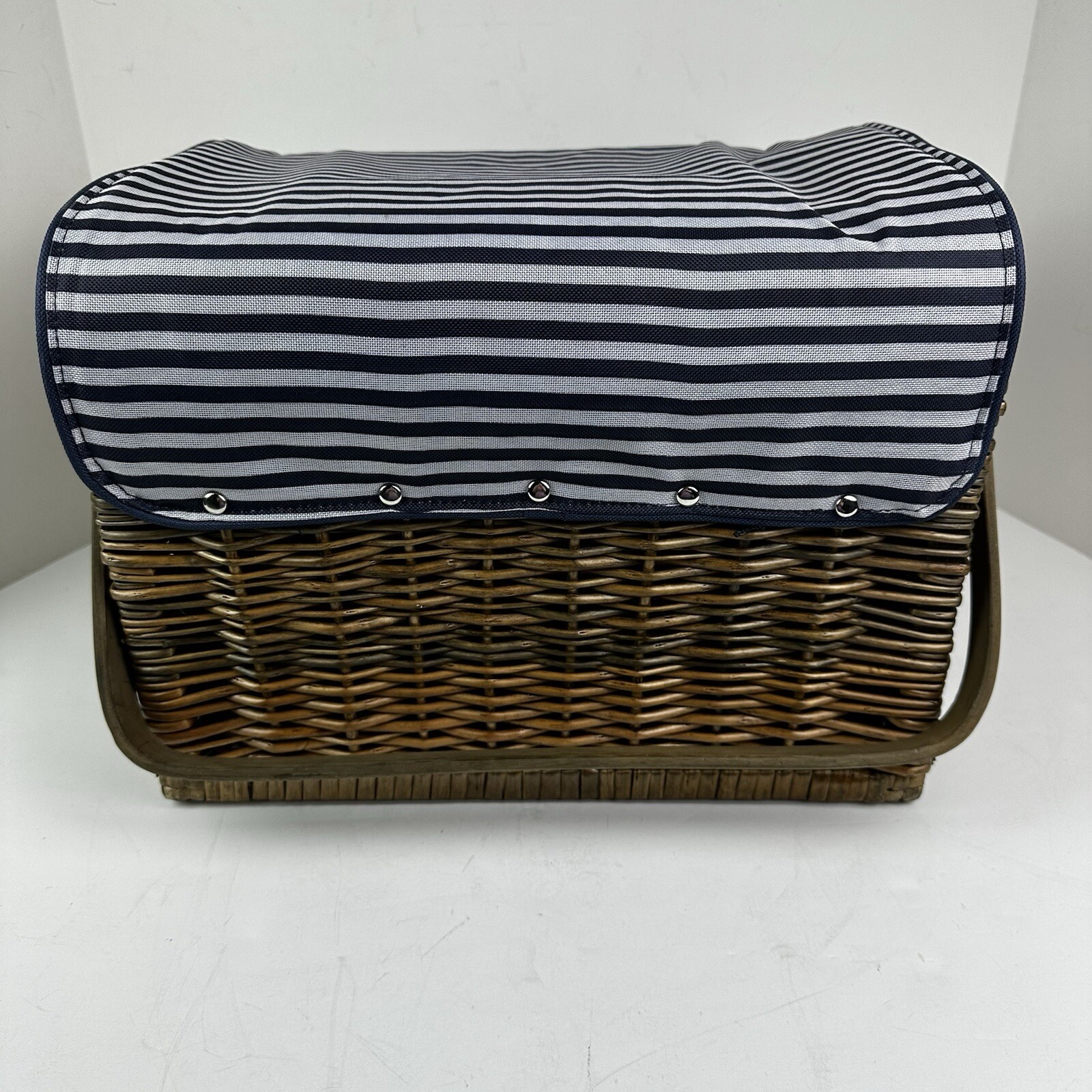 Picnic Time Wine Edition Picnic Basket Navy Blue White Stripes