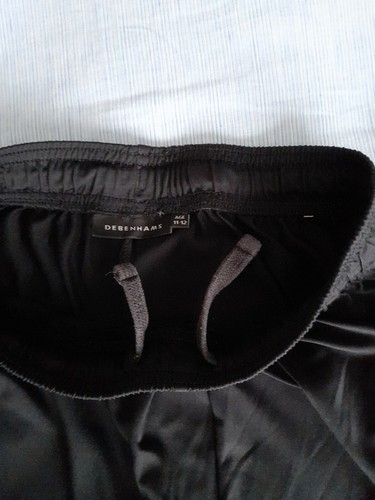 BOYS 2 PAIRS BLACK SCHOOL P.E. SHORTS 1 X 9-10/ 1 X 11-12 WITH DRAWSTRING WAIST - Picture 2 of 4