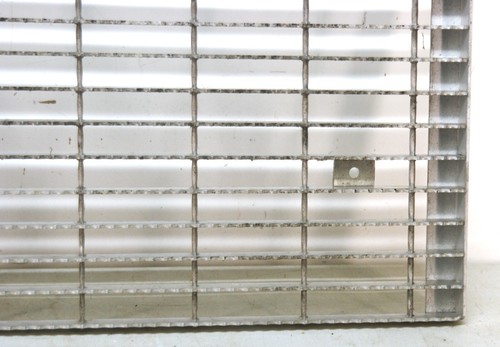 Bar Serrated Grating Decking : 32” W x 24” L x 1.25” H Aluminum 8821 - Picture 4 of 12
