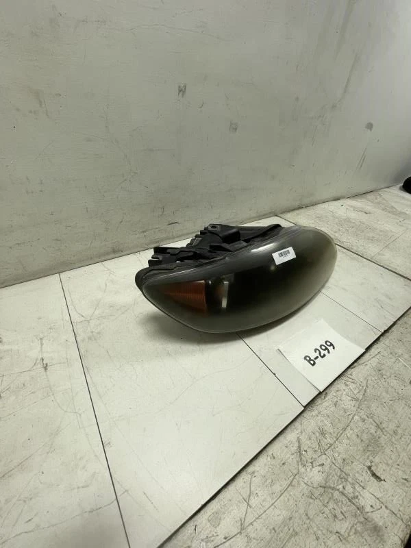 AUDI Q7 3.6 QUATTRO 2007 luz de cabeza del lado del pasajero delantero derecho OEM+ Foto 3 de 4