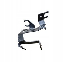 Original Audi Bentley Porsche VW Halter Bremsschlauch Rechts OE 4M0611846P