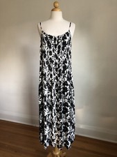 GORGEOUS NWOT NICOLE MILLER Black & White Floral Silky Sleeveless Maxi Dress XL