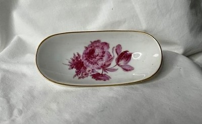 Vintage Italian trinket dish-magenta flowers, dish trimmed in gold. 4 3/4'' long.