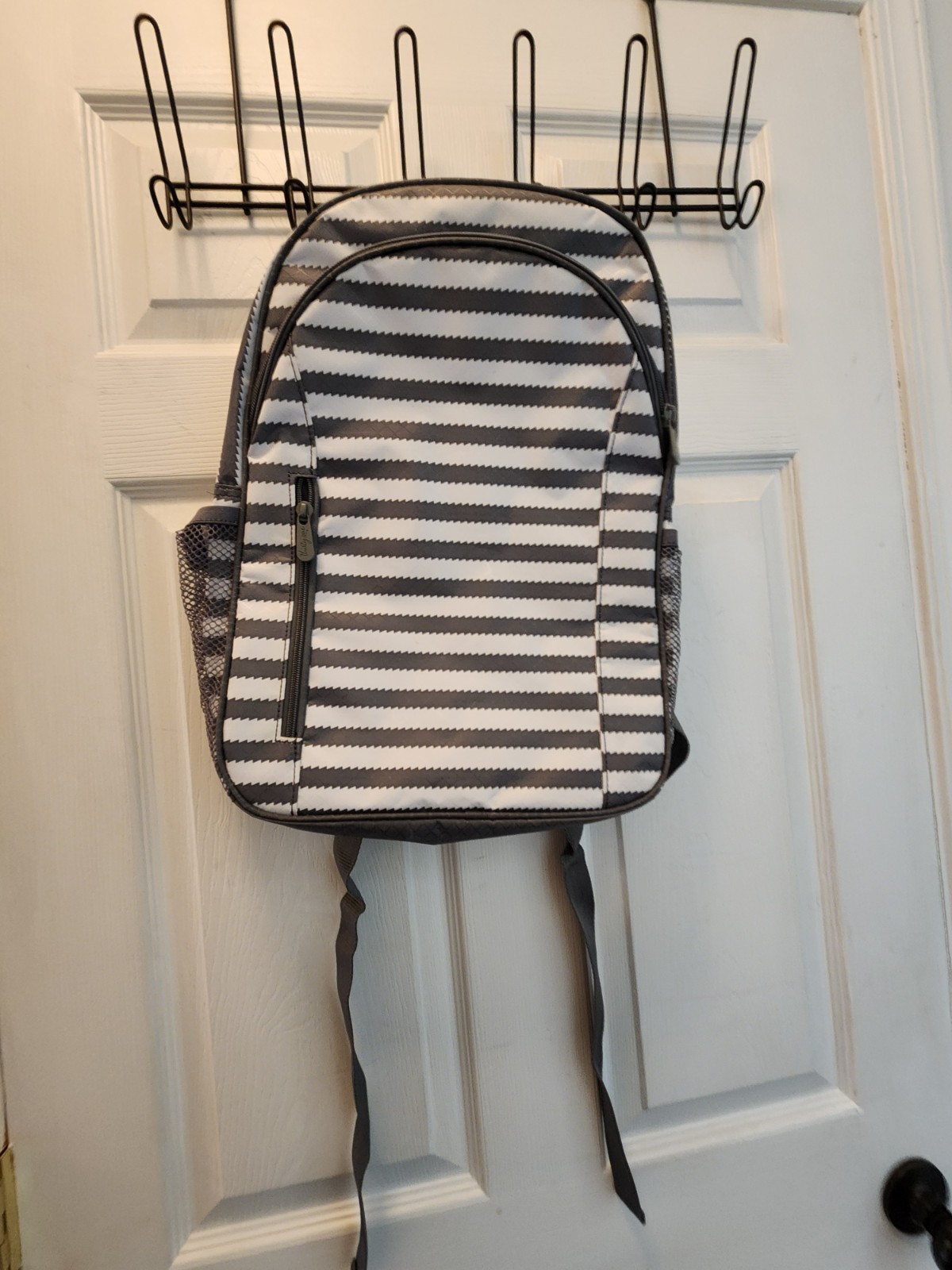 White and Gray Chevron Pattern Thirty-One Backpack NEW WITHO