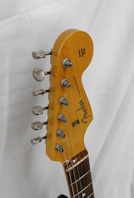 ギター Fender Japan ST62-TX Fender JAPAN ST62-TX - 3-Tone Sunburst w/ Fender Hard Case