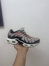 Nike Air Max Plus TN Baskets Enfant Unisexe EU 39 Gris Noir Rouge