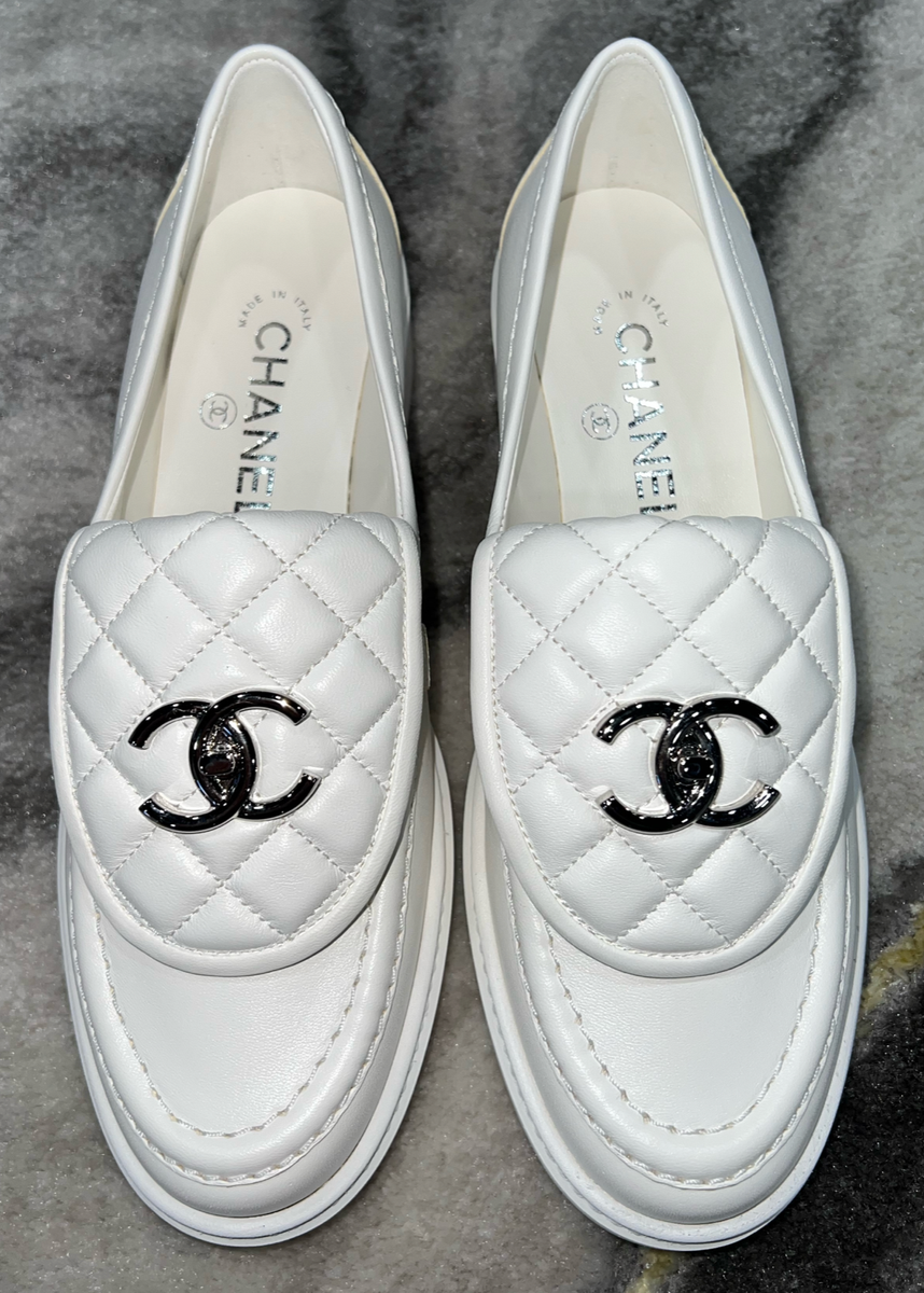 CHANEL シャネル　フラットシューズ　白　柄 s-l1200.png