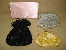 VINTAGE GROUP OF 4 PURSES OR POCKETBOOKS ESTATE FIND