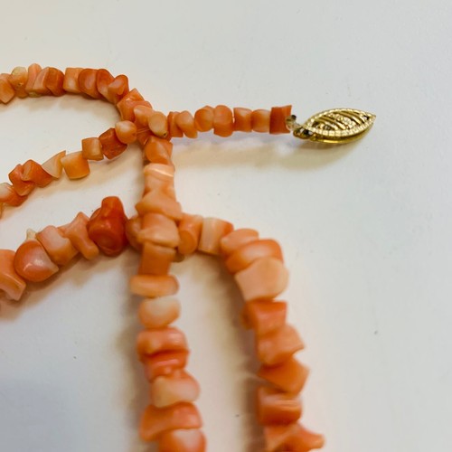 Vintage Natural Coral Necklace 47cm long Gold Tone Clasp - 第 7/10 張圖片