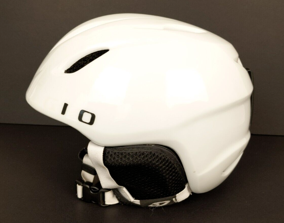 Giro Launch Youth Ski Helmet White & Black, Small (52.5 55 cm) Chin