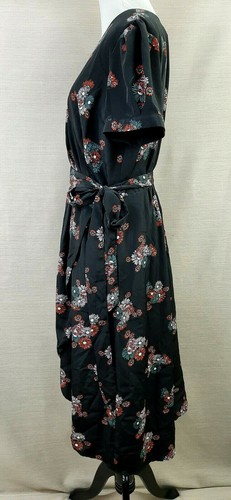 Vestido envolvente sintético Modcloth presencia poética M negro bolsillos florales faja plisados $89 - Imagen 4 de 8