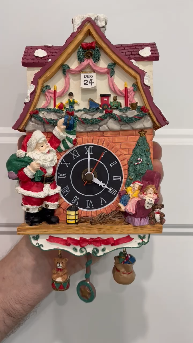 ヴィンテージ サンタクロース 壁掛け時計 It's Christmas Time Amazon