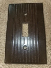 Vintage MCM Leviton Brown BAKELITE Single Toggle Light Switch Plate Cover Lines