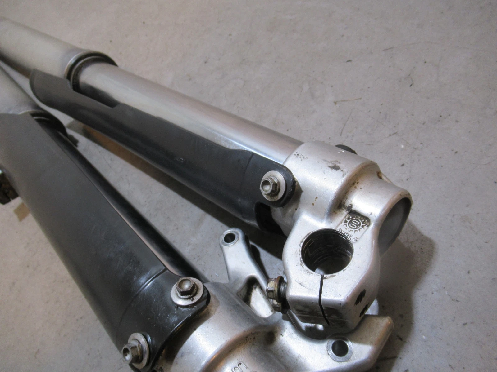 KTM 640 LC4 Adventure Forks Left Right 2001