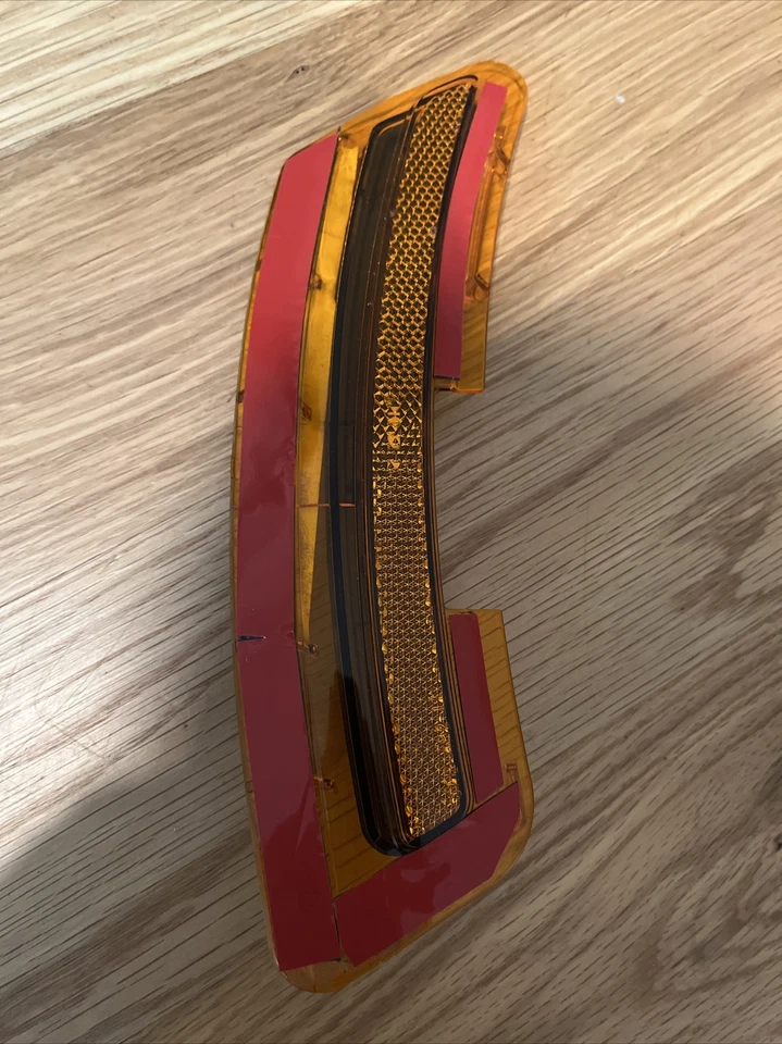 Refletor de para-choque para Lexus RC de 2015 - Imagem 2 de 4