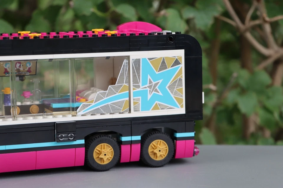 Autocaravana LEGO® Friends 41106 Pop Star Tour Bus incompleta ¡Solo autocaravana! Foto 4 de 4