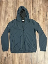 VUORI Mens Outdoor Trainer Shell Lightweight Full zip Jacket Medium