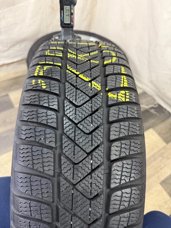 VW Golf 8 VIII CD1 CG5 Winterräder Belmont Pirelli 205/50R17 5H0601025B - Bild 4 von 4