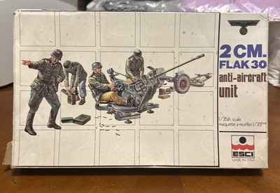 ESCI 1/35 SCALE--2 CM FLAK 30 ANTI-AIRCRAFT UNIT NOB