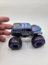 Spin Master Monster Jam GRAVE DIGGER GALAXIES...