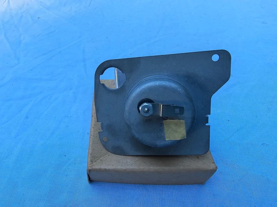 NOS 1971-1974 CHEVROLET NOVA+CHEVY II DASH CLOCK 994125 READ AUCTION WRITE UP Foto 2 de 3