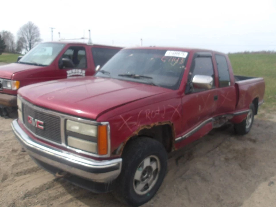 Roof Extended Cab Fits 88-00 CHEVROLET 2500 PICKUP 2089751 - Image 2 of 4