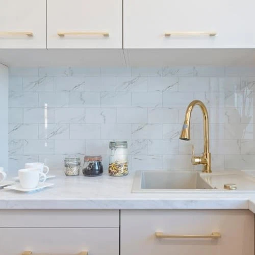 Salpicadero pelar y pegar 3 x 6 pulgadas 3D PVC 100 quilates pulido dorado Foto 4 de 4