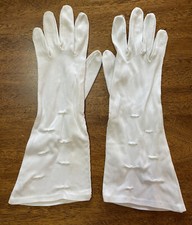 Vintage Raalte women  s cotton gloves forearm cream Pin Tuck S W Germany 12  