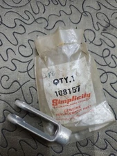 Simplicity Clevis 108157